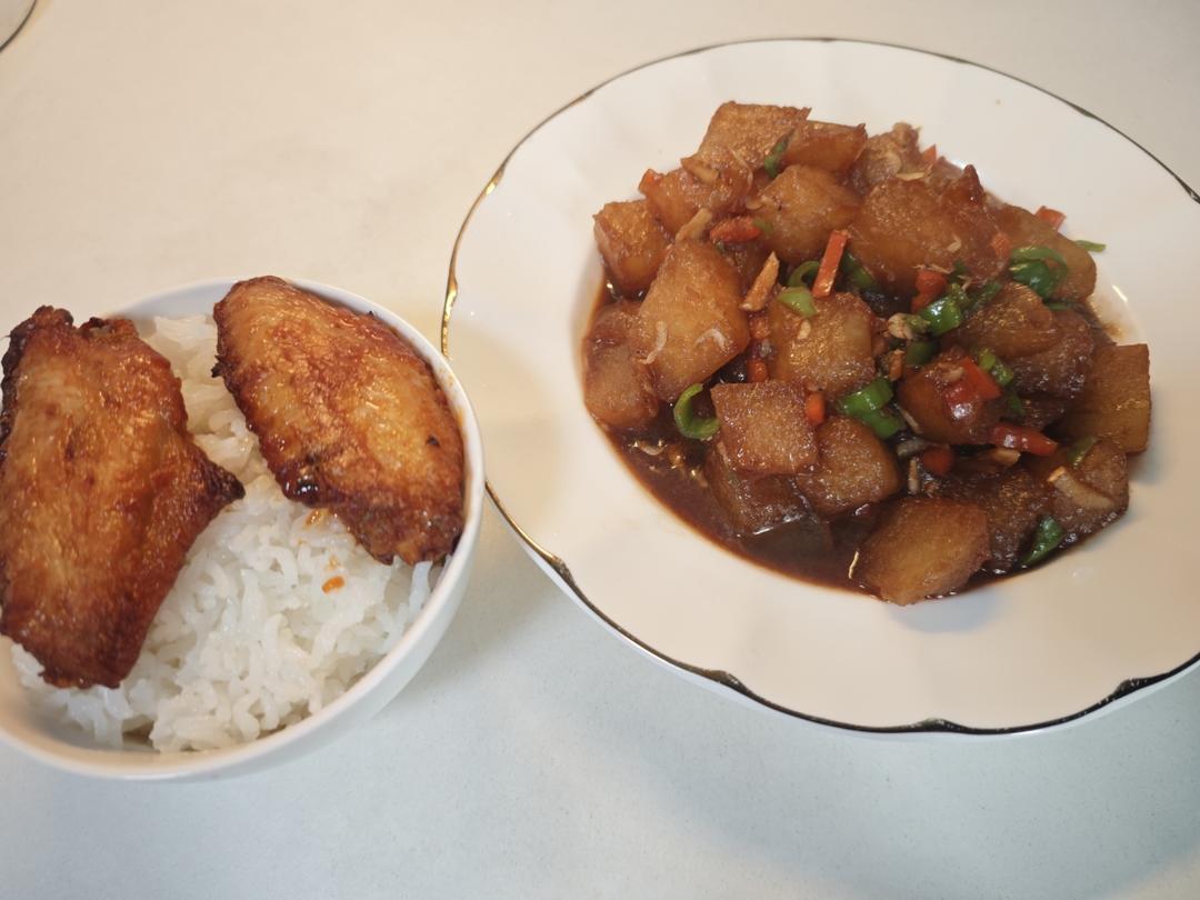 红烧冬瓜最完美做法，不加一滴水，瞬间秒杀红烧肉