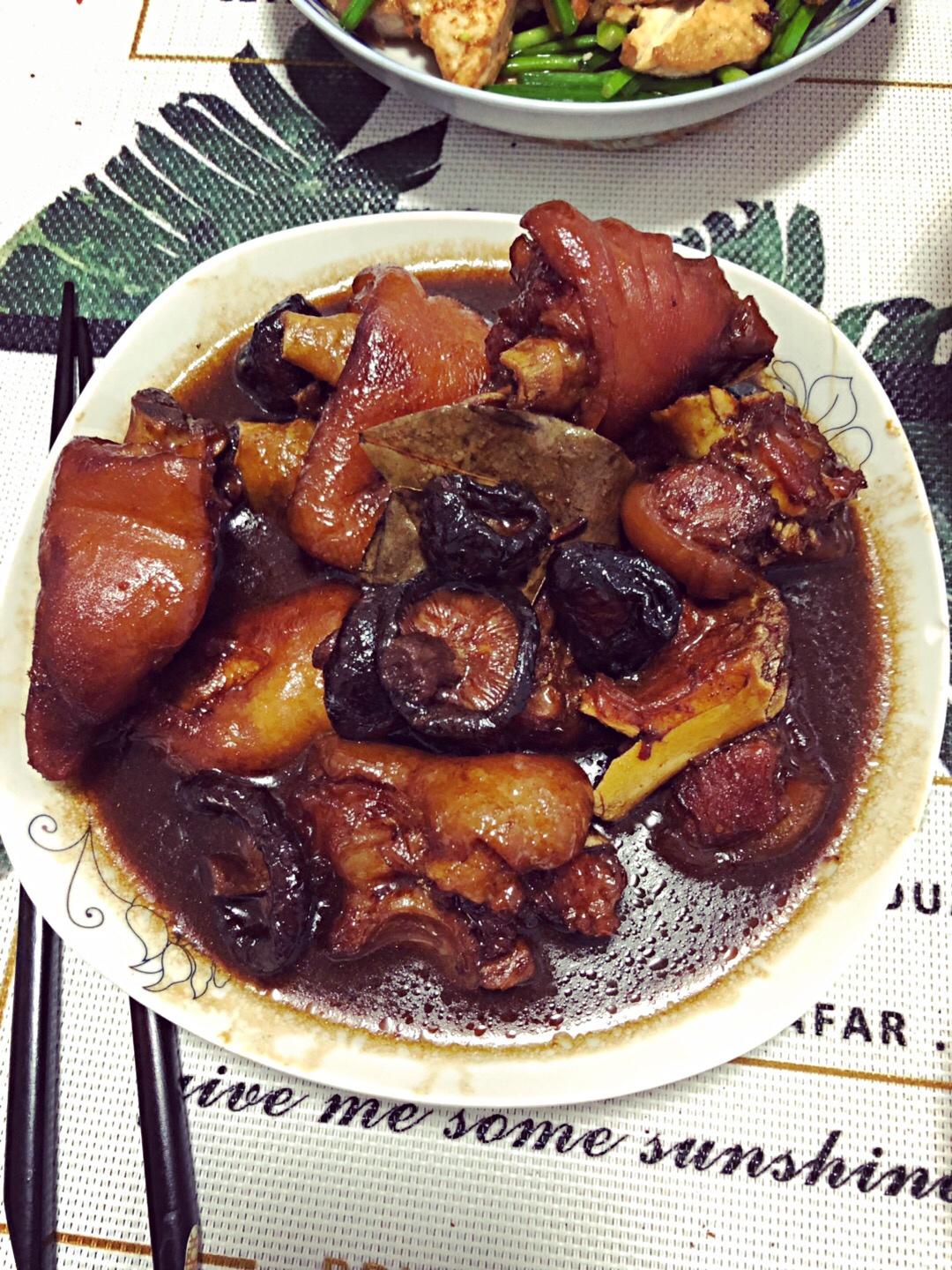 简易高压锅版红烧猪蹄的做法