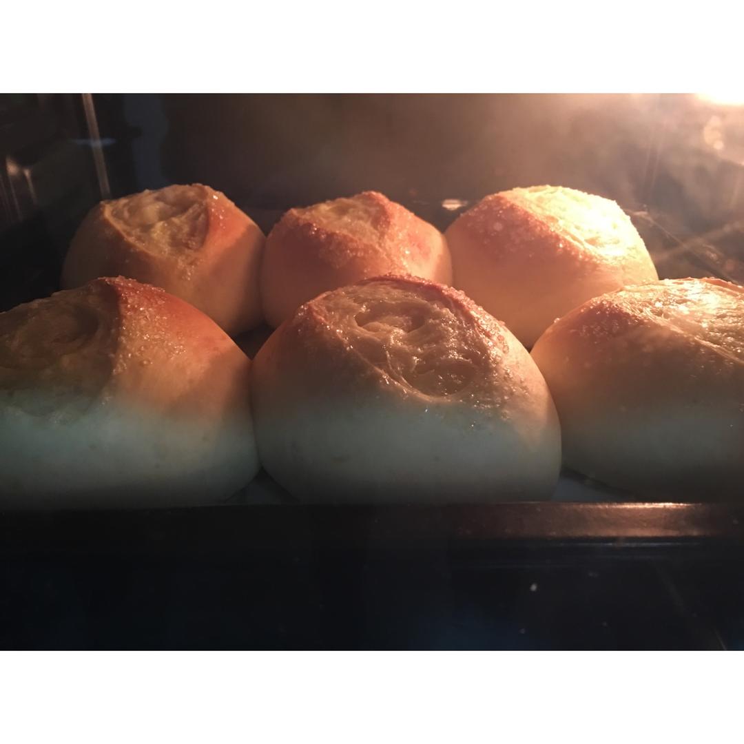葡萄软欧（仿原麦山丘）Milk flavored bread filled with raisins and butter