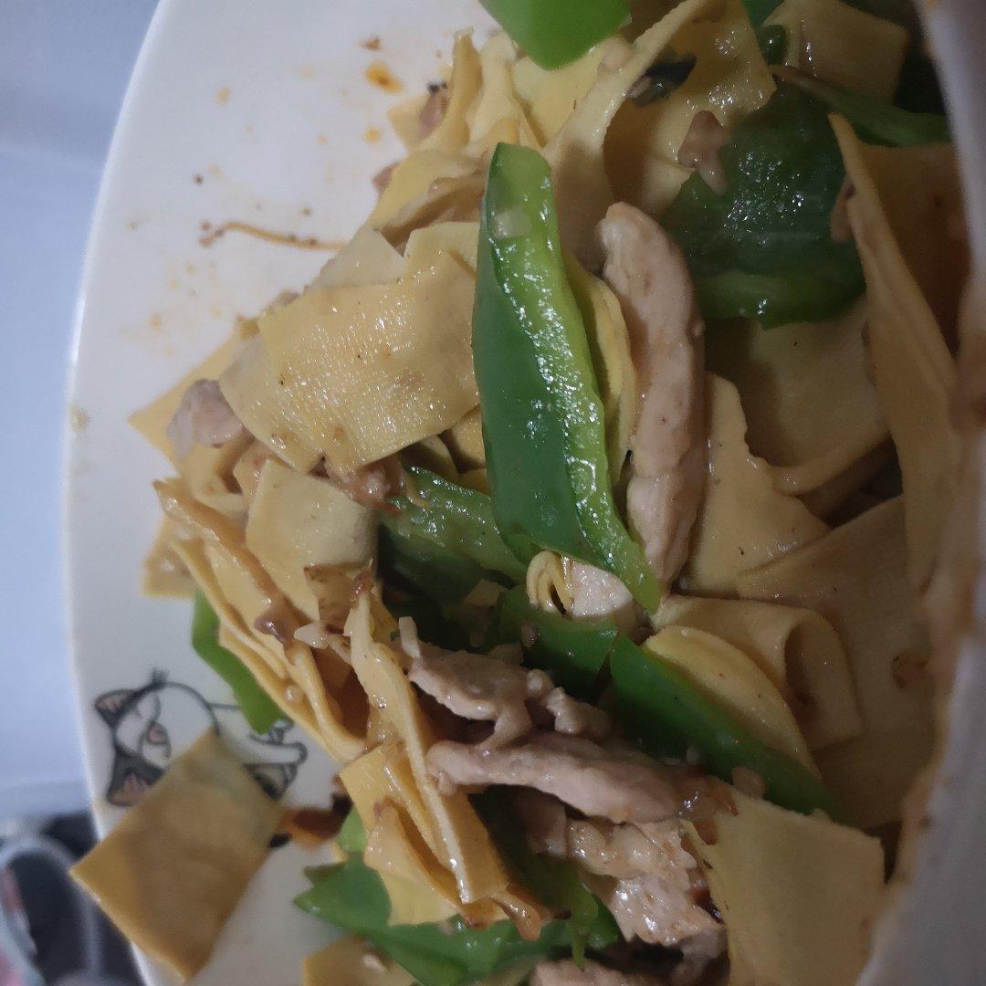 尖椒炒豆皮➕灵魂汤汁