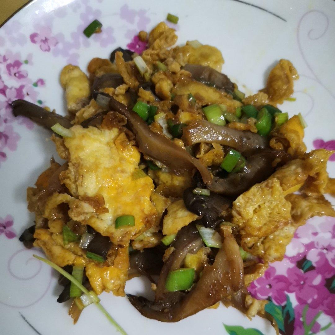 比肉好吃的平菇炒鸡蛋
