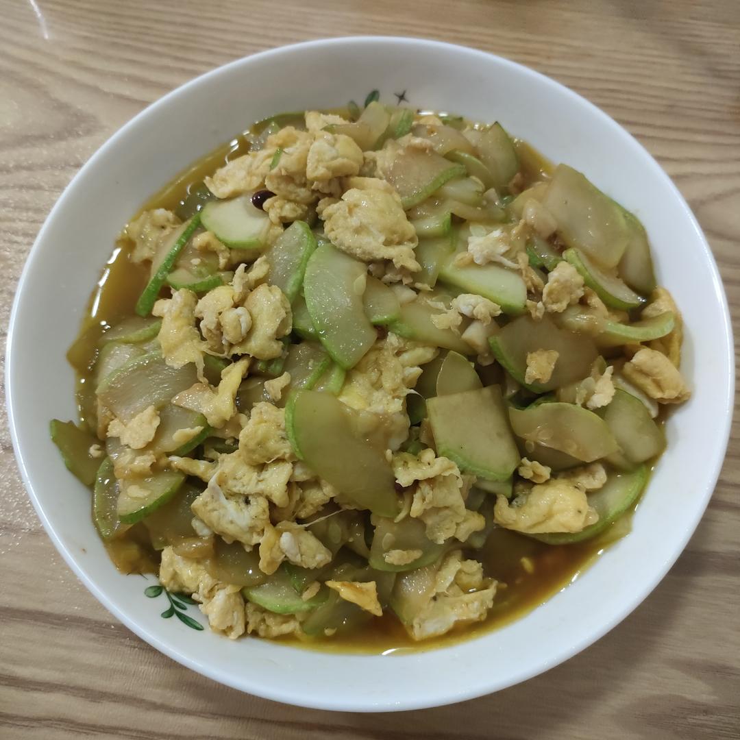西葫芦炒鸡蛋(从不修图，拒绝夸张)