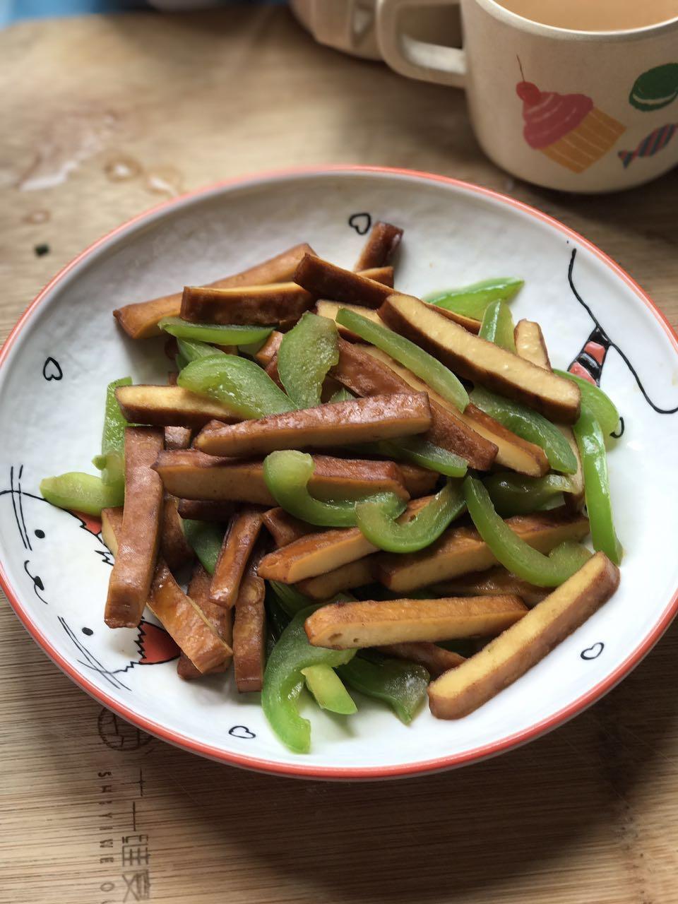 青椒炒豆腐干