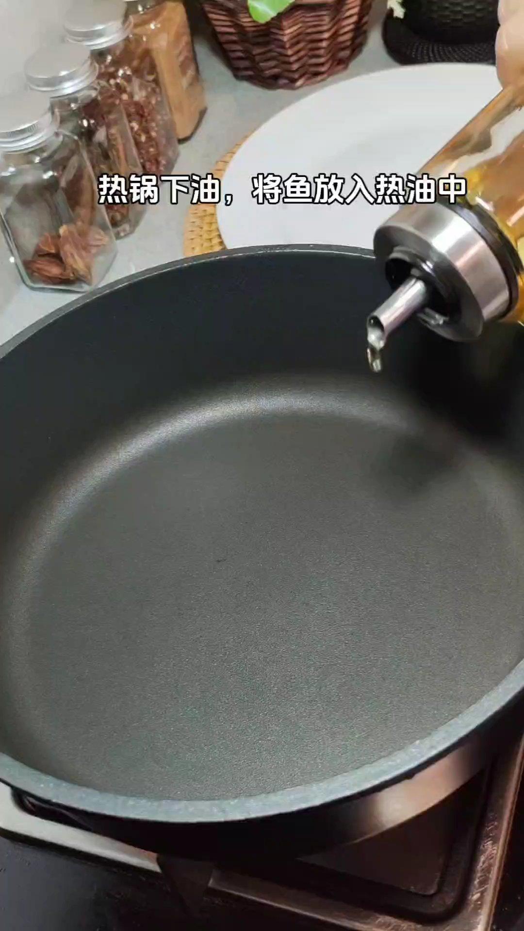 香煎金仓鱼-只需简单的调味料的做法 步骤4