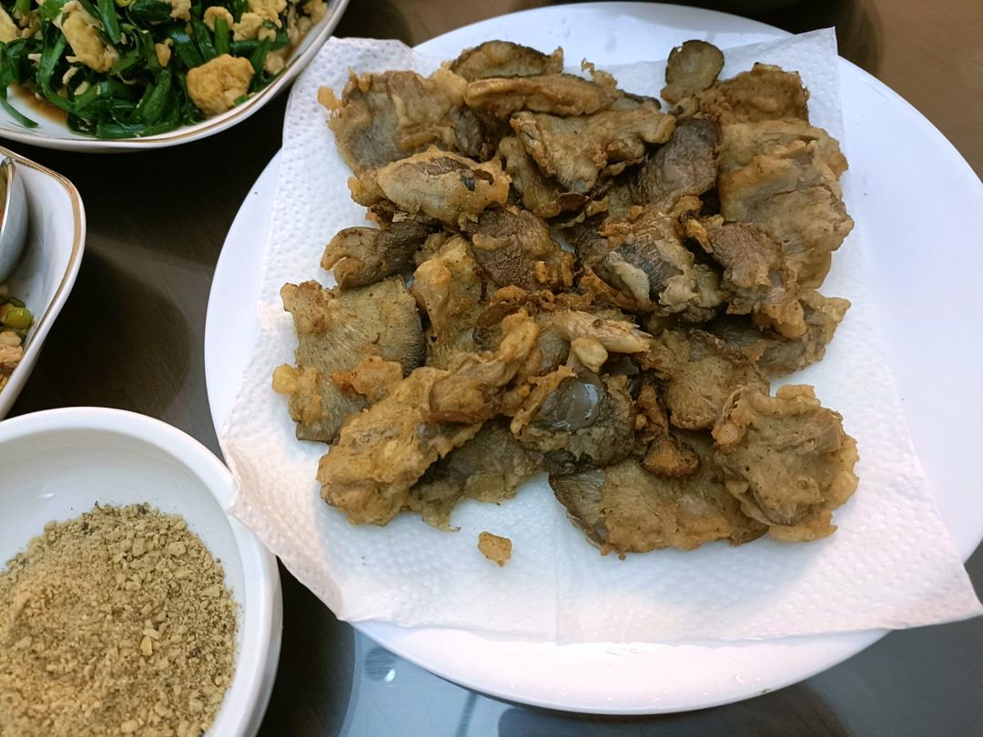 🔥一吃就停不下嘴❗️比肉还好吃～香酥五香平菇