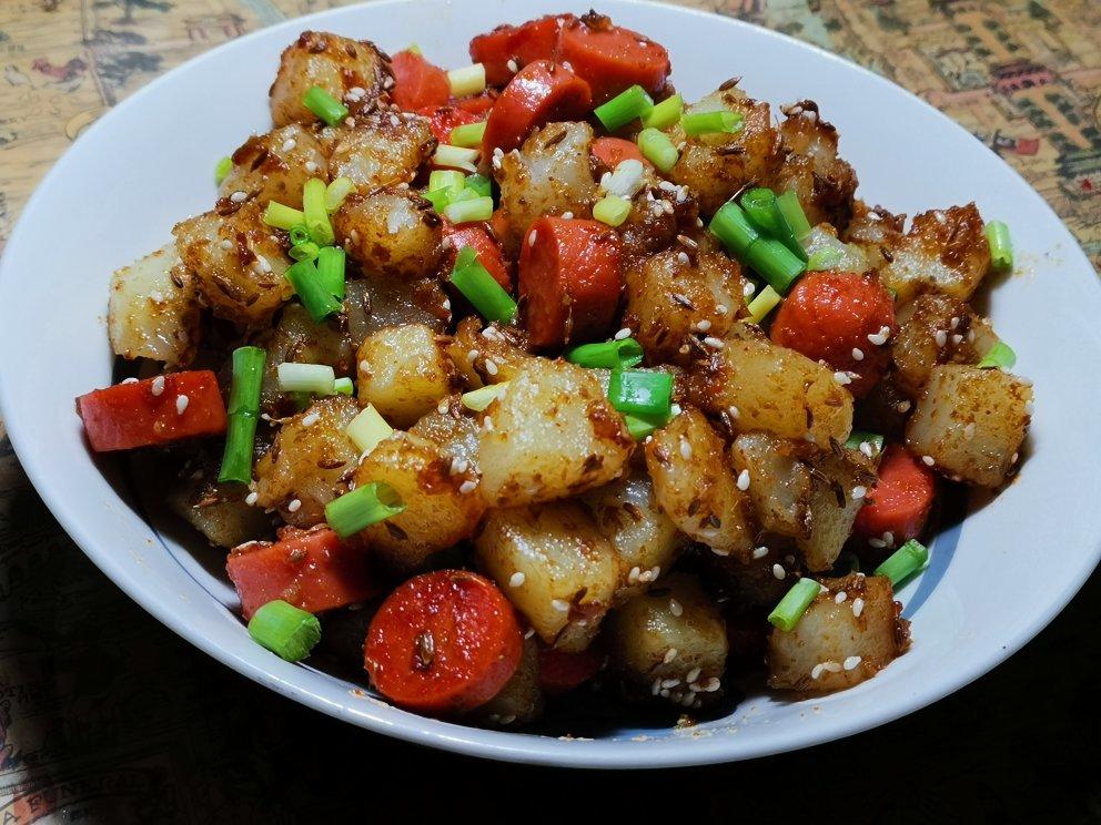 香辣过瘾❗️超好吃孜然火腿土豆丁，吃一口就沦陷❗️