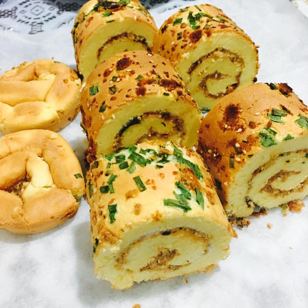 谷谷mini做的香葱肉松蛋糕卷