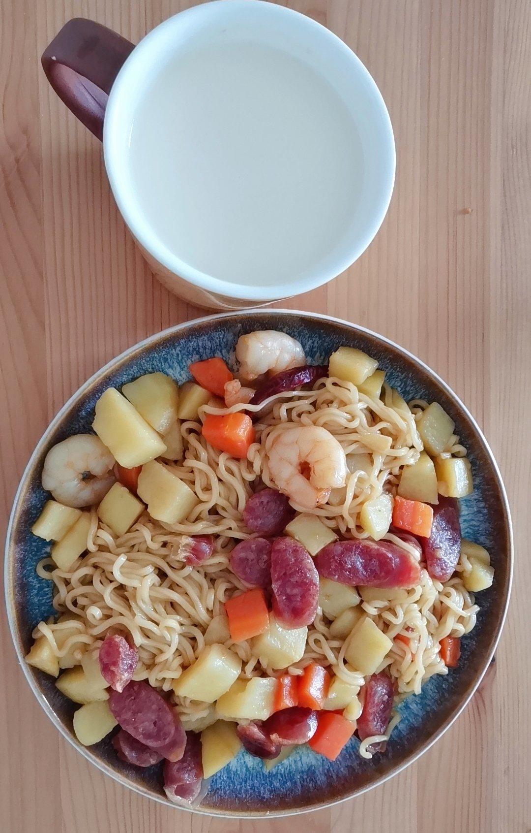 这个土豆焖面今天就可以安排起来了❗真香啊