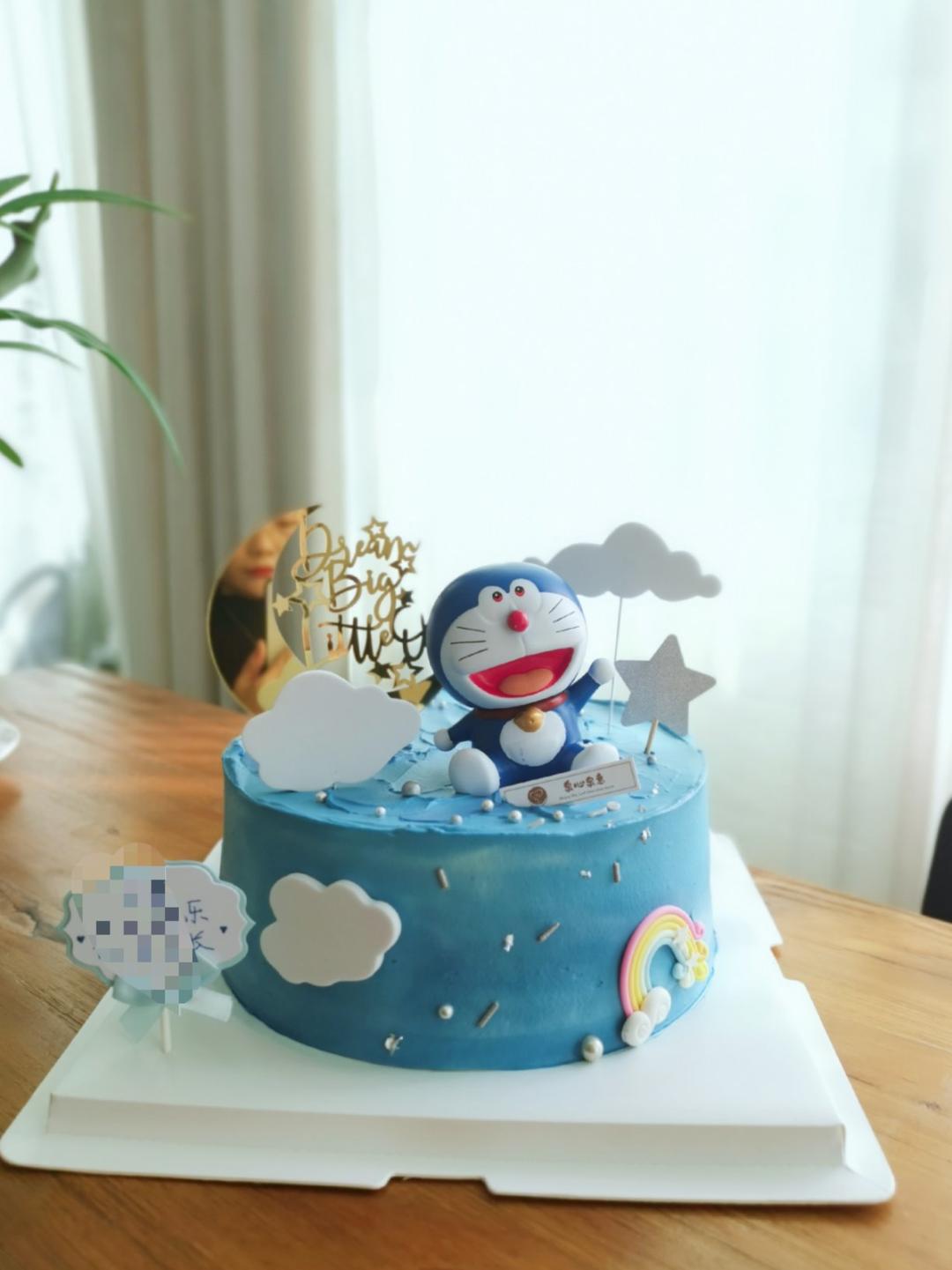 磕蛋糕的日子里……