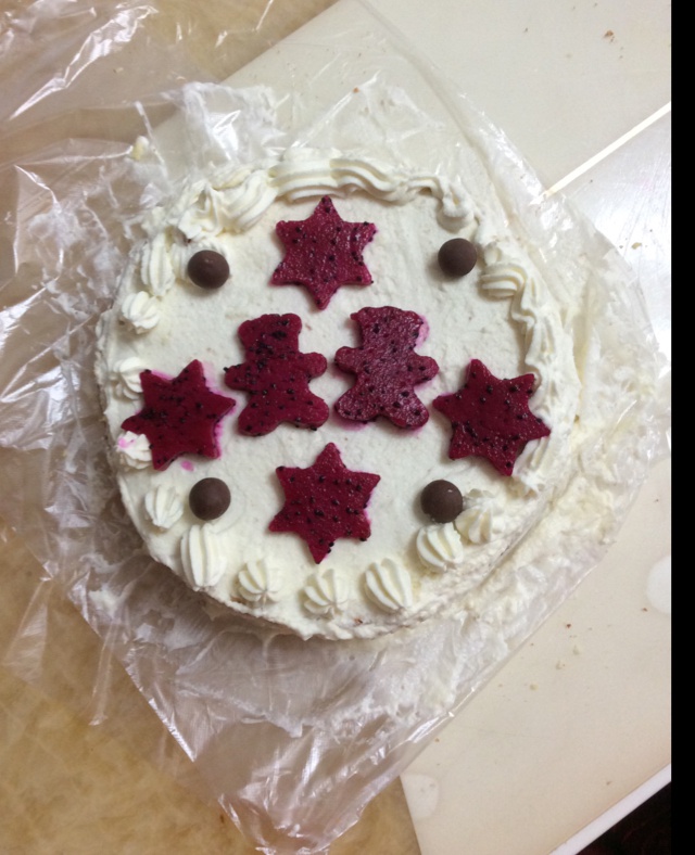 草莓生日蛋糕