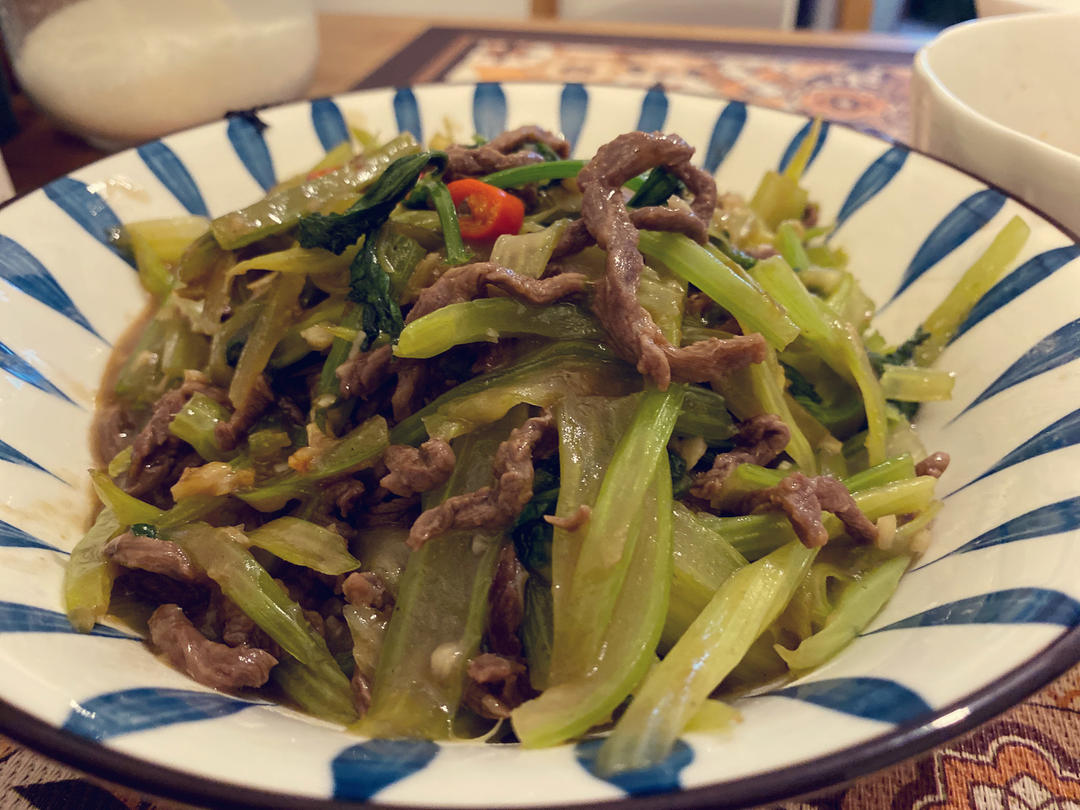 ㊙️家常菜‼️芹菜小炒牛肉‼️牛肉超级嫩滑哟