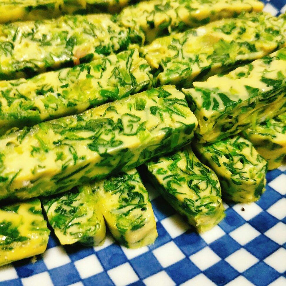 蘸汁菠菜鸡蛋糕——春季养生多吃菠菜