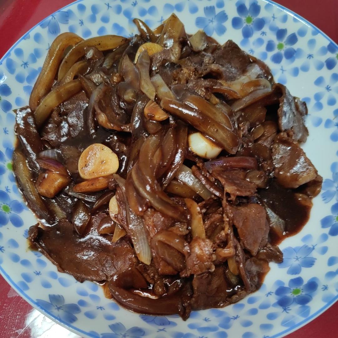 好吃到舔盘的秘制洋葱炒肥牛卷！拌饭巨香