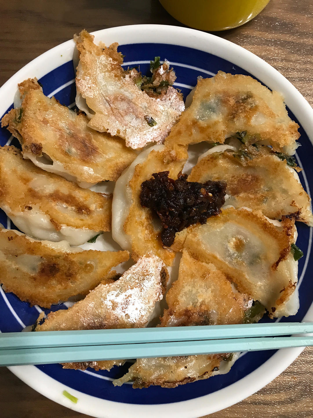 冰箱冷冻水饺做煎饺