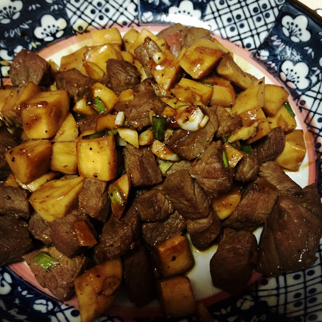 黑椒杏鲍菇牛肉粒