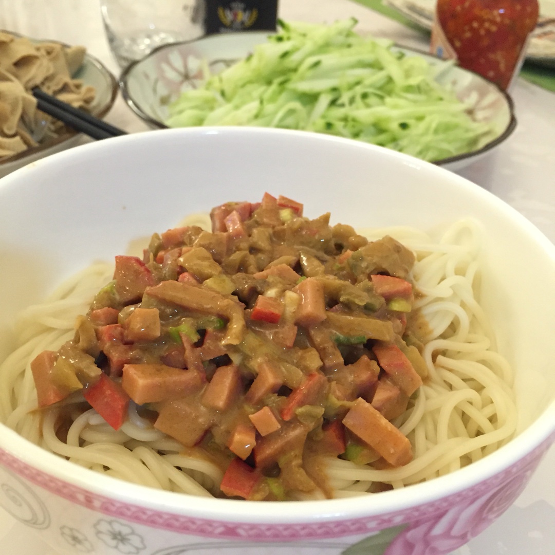 热干面酱汁调法/热干面