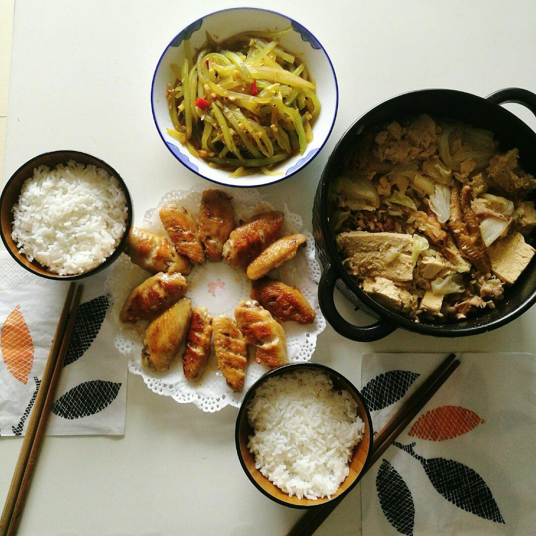 凉拌莴笋丝