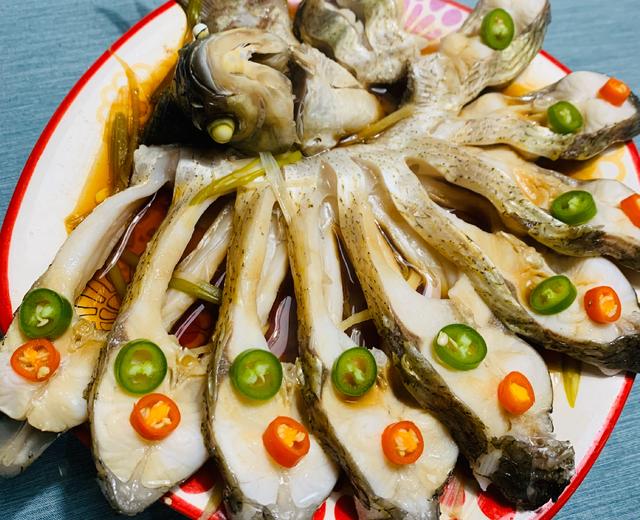 年夜饭之年年有鱼的做法