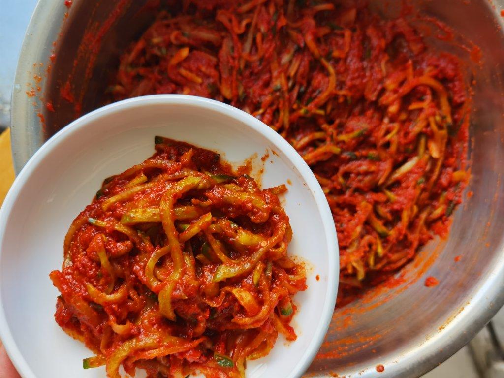 炎热的夏日，无法拒绝的清爽-韩式辣拌萝卜丝