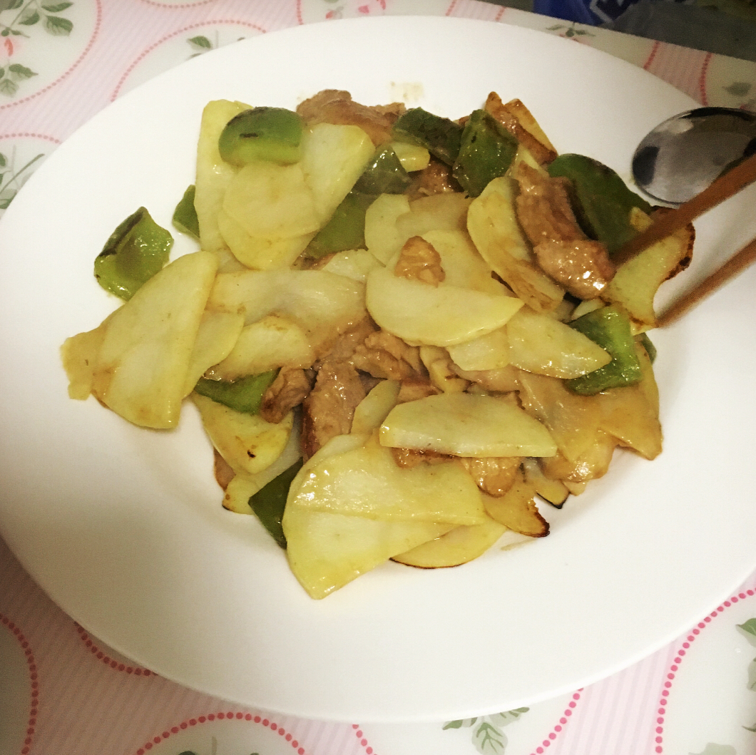 土豆青椒炒肉片
