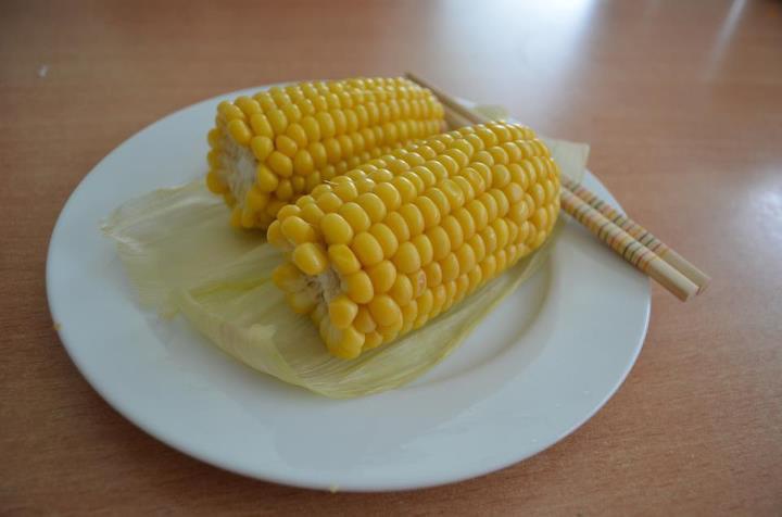 蒸玉米