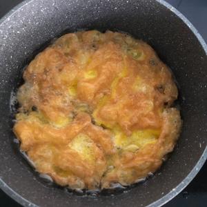 下饭神器——茄汁炸蛋的做法 步骤3