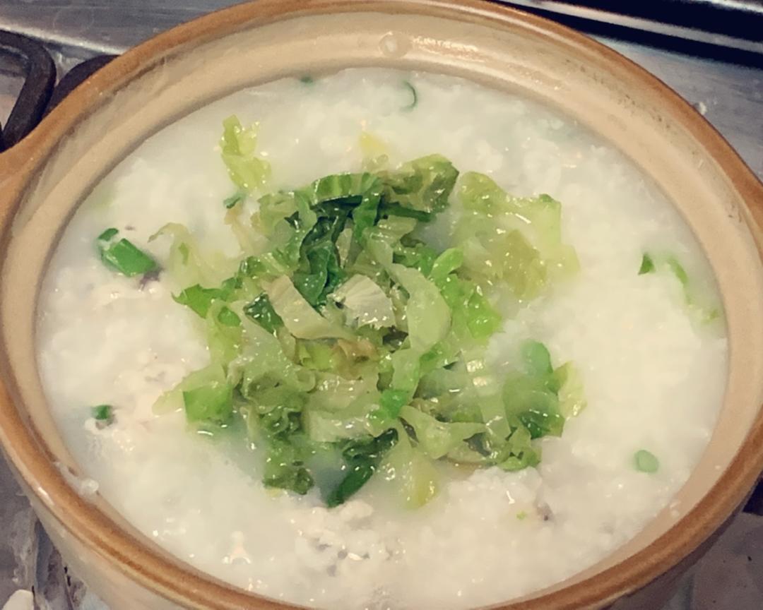 鱼香满满鲮鱼滑生菜丝粥的做法