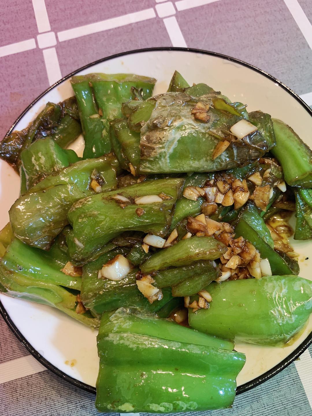 虎皮青椒（必须这种辣椒才好吃）的做法