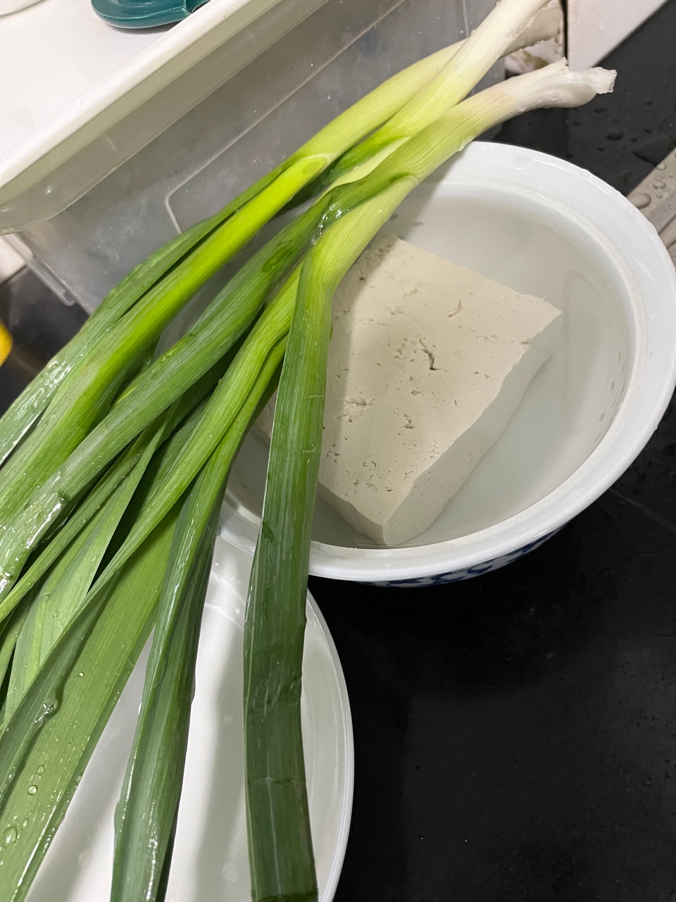 干锅鱼籽烧豆腐的做法 步骤2