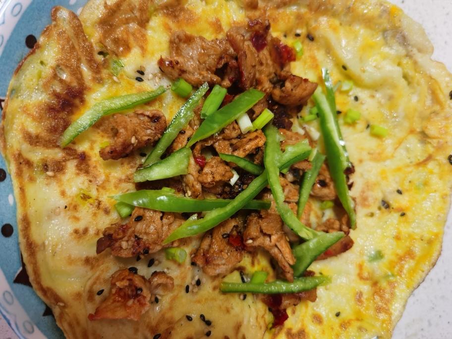 尖椒肉丝鸡蛋卷饼的做法