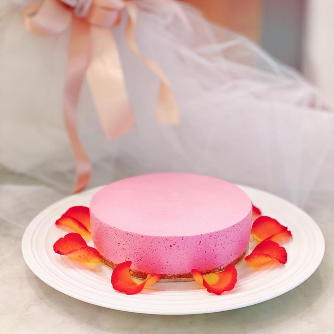 火龙果慕斯（小蛋糕）