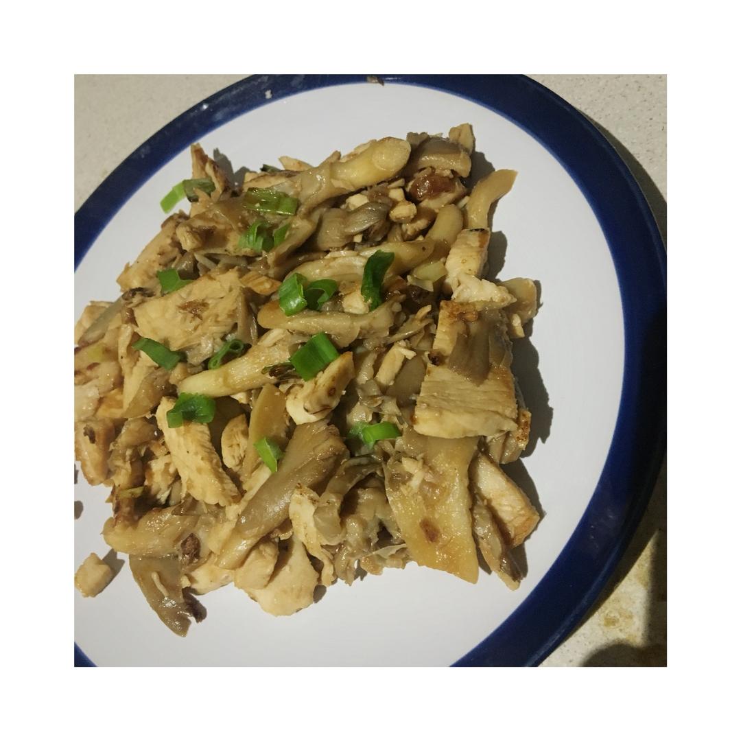 平菇炒肉