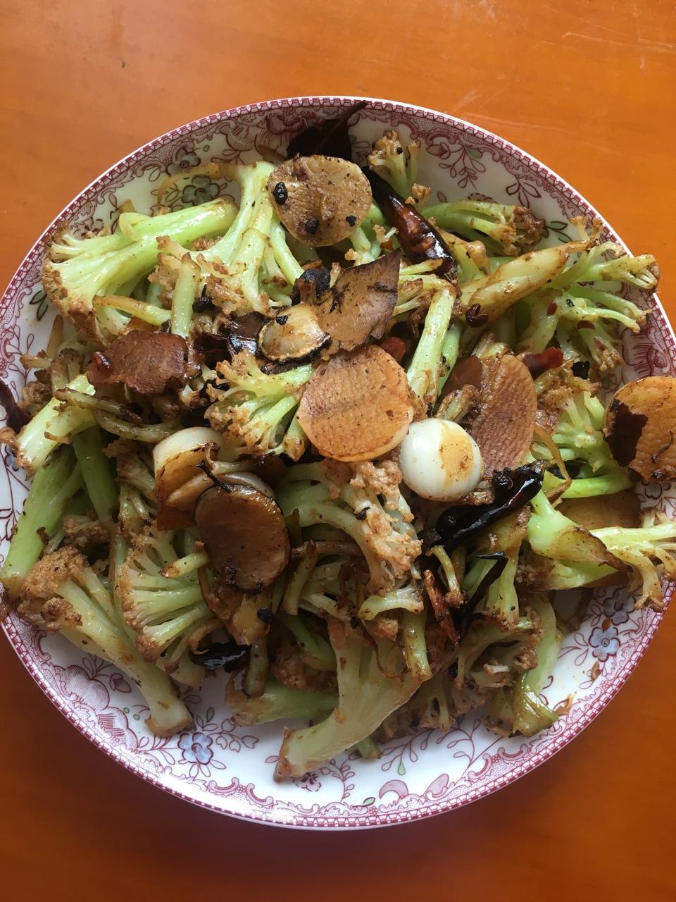 很“浪费”米饭的家常菜之一-------干锅菜花