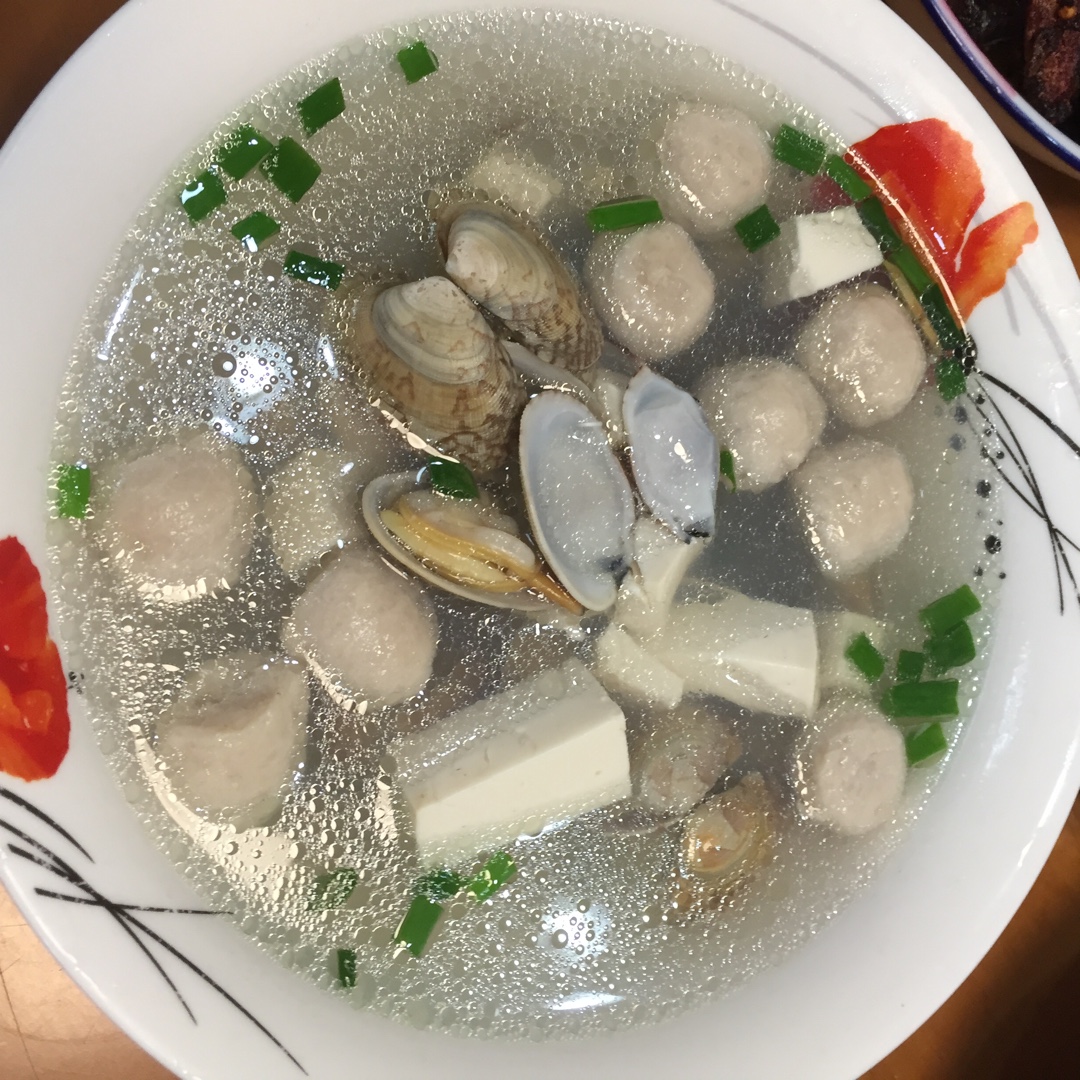 花蛤豆腐汤