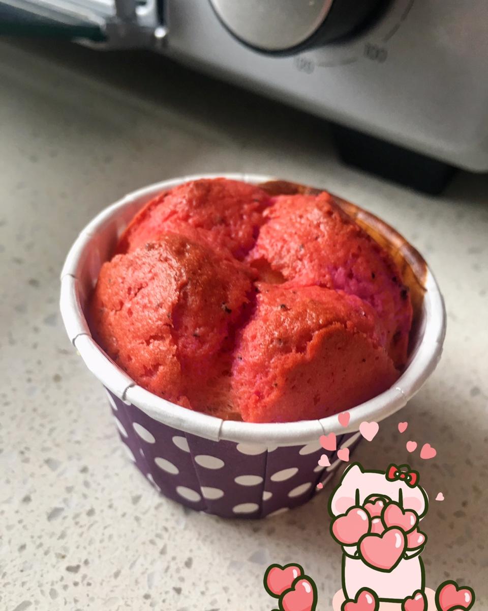 椰蓉蔓越莓马芬蛋糕——香喷喷的