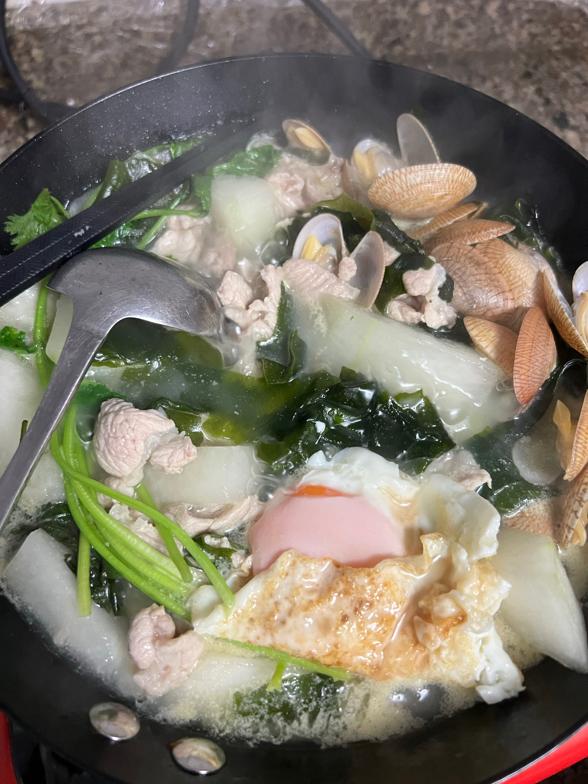 豆腐虾仁裙带菜（冬瓜）煎蛋汤
