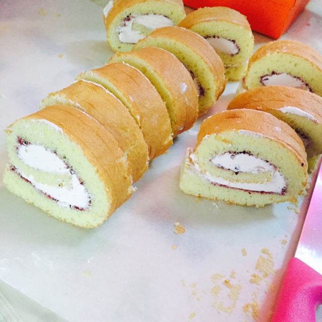 草莓蛋糕卷