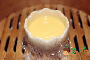 宝宝辅食：奶粉蛋黄布丁的做法 步骤4
