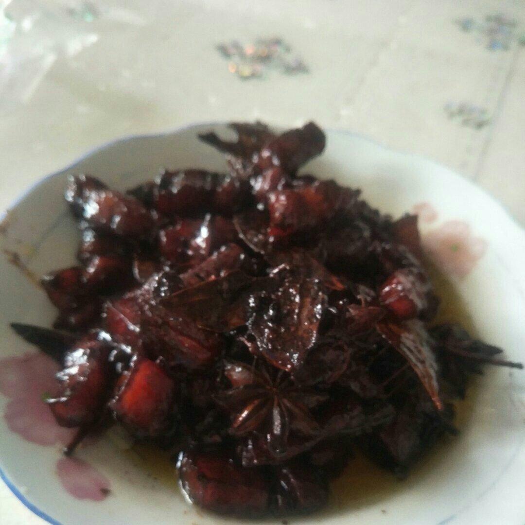 吃着碗里望着锅里的红烧肉