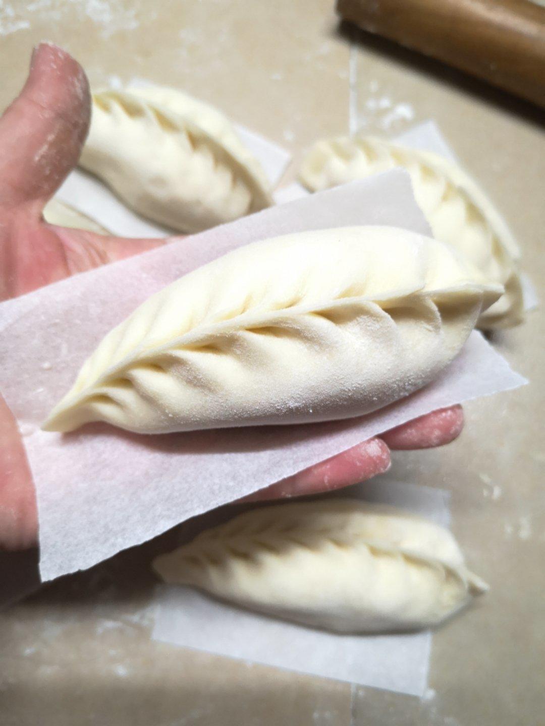 西葫芦鸡蛋馅儿饺子(内有柳叶饺子手法视频)