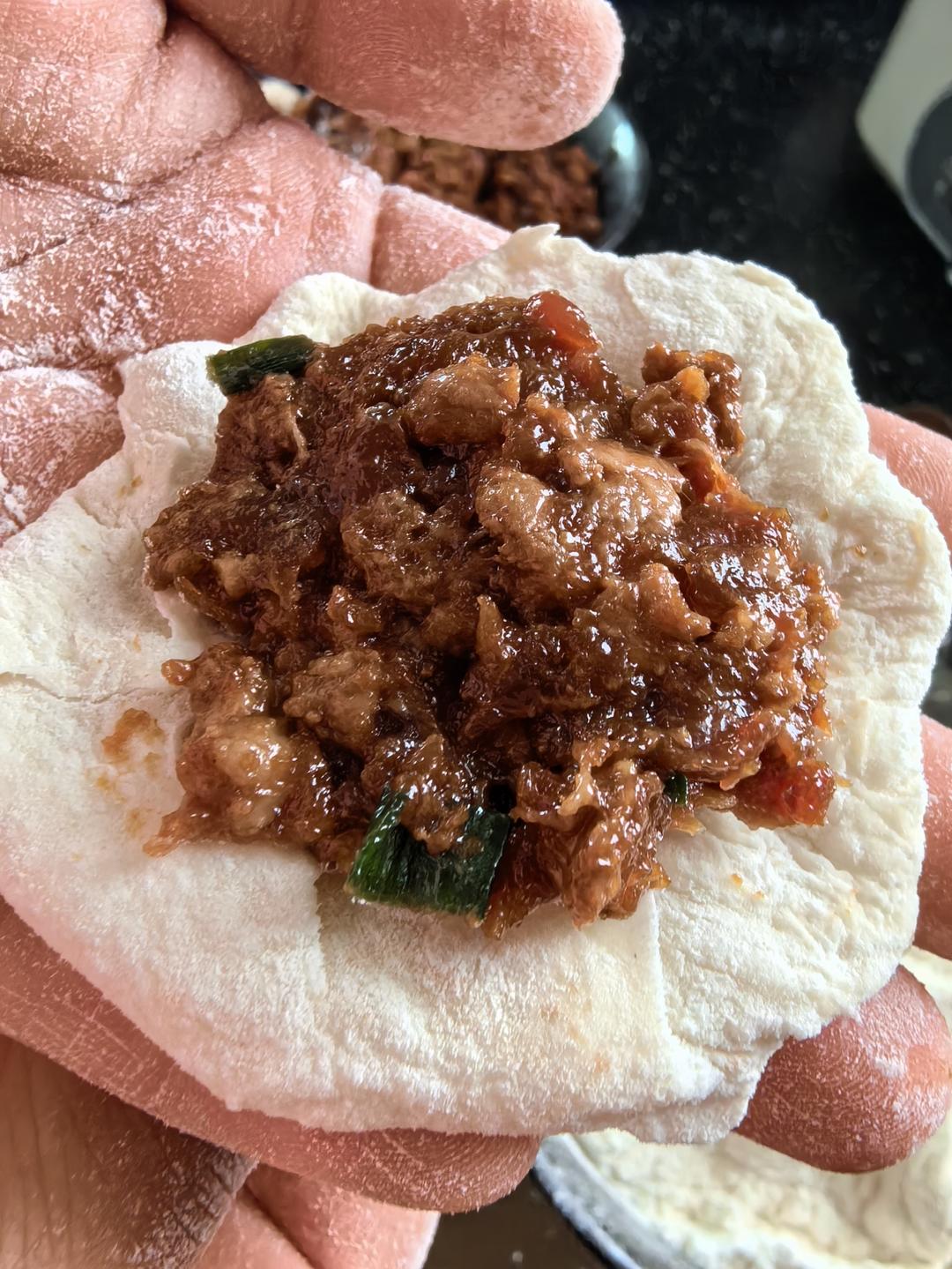 软面透油小笼包