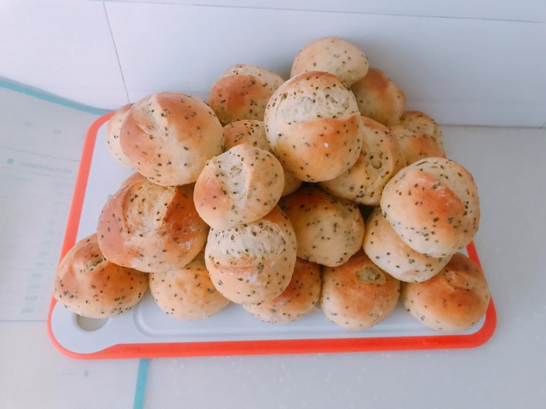 红薯黑芝麻面包球