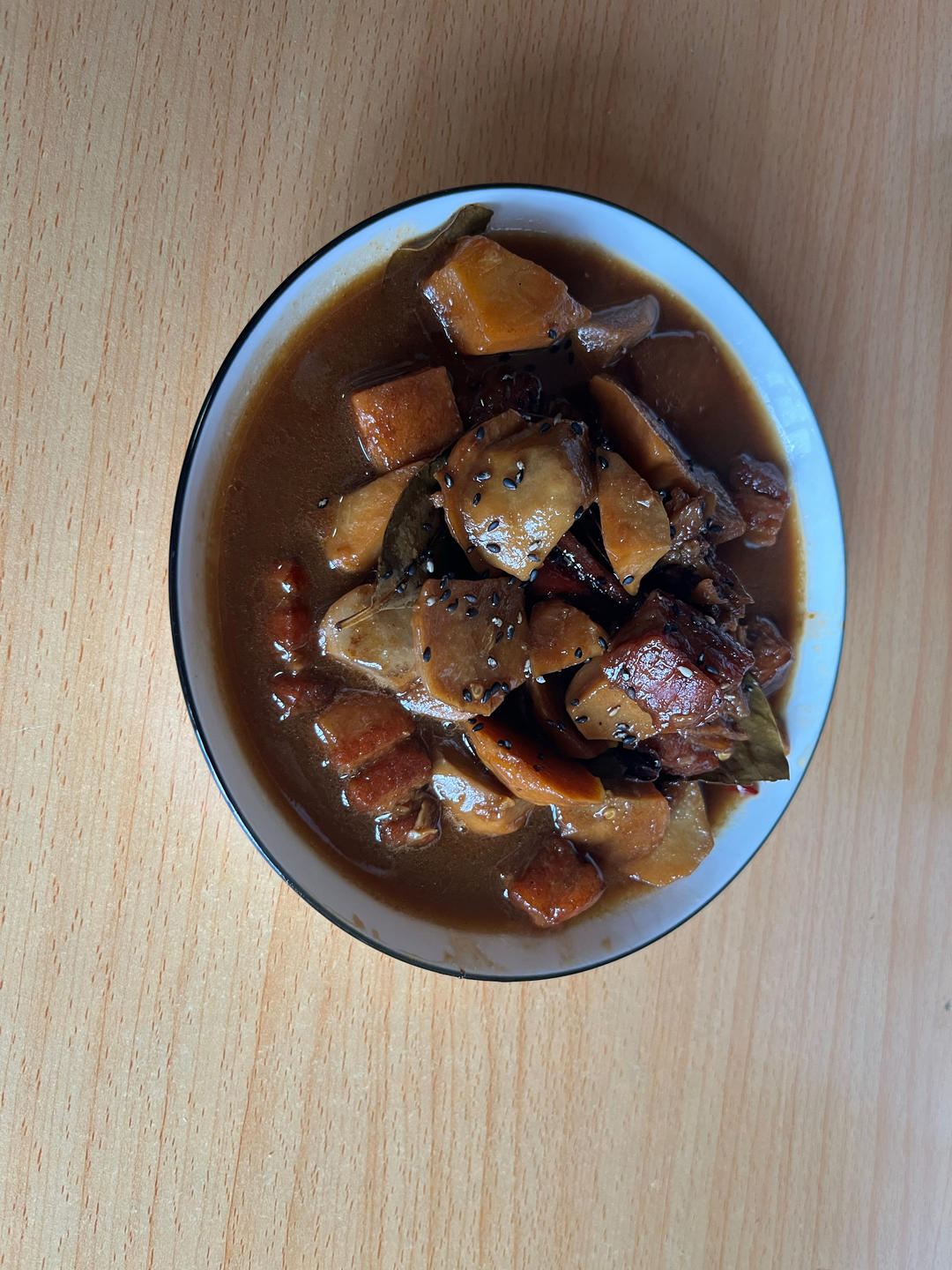 不焯水不放油的家常红烧肉