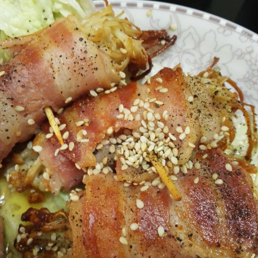 香煎培根金针菇卷