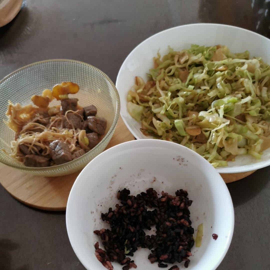 金针菇炒牛柳