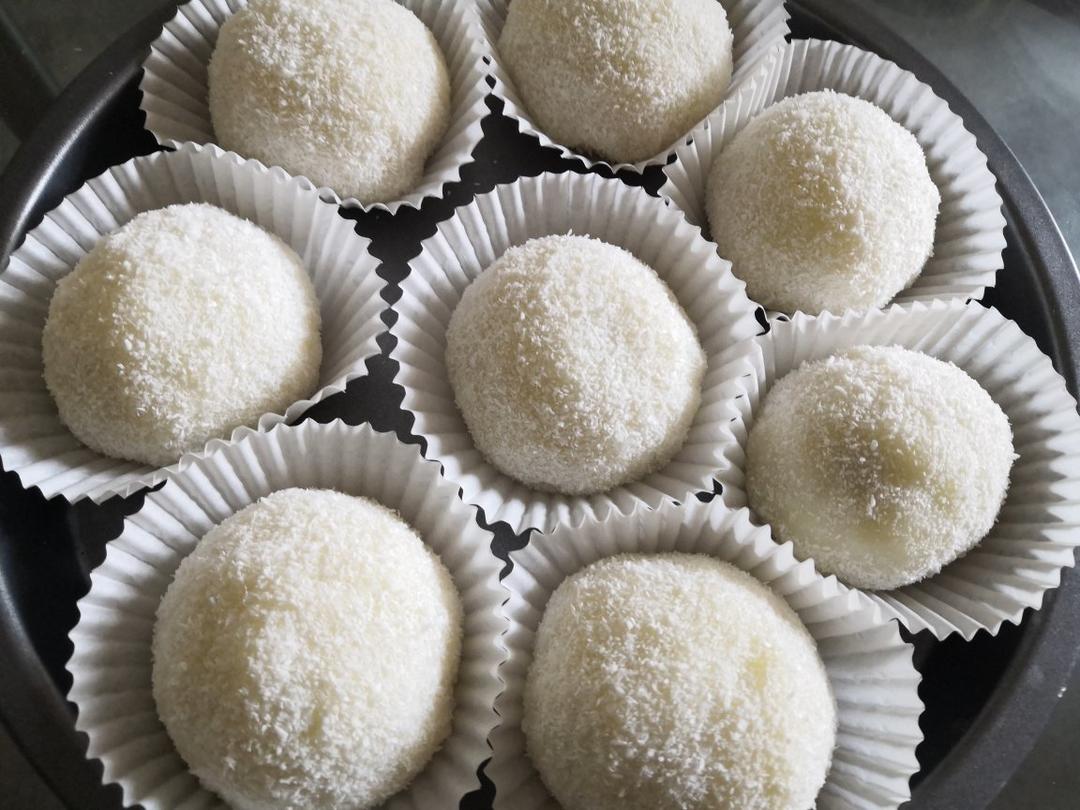 自制糯米糍（花生黑芝麻和豆沙夹心）