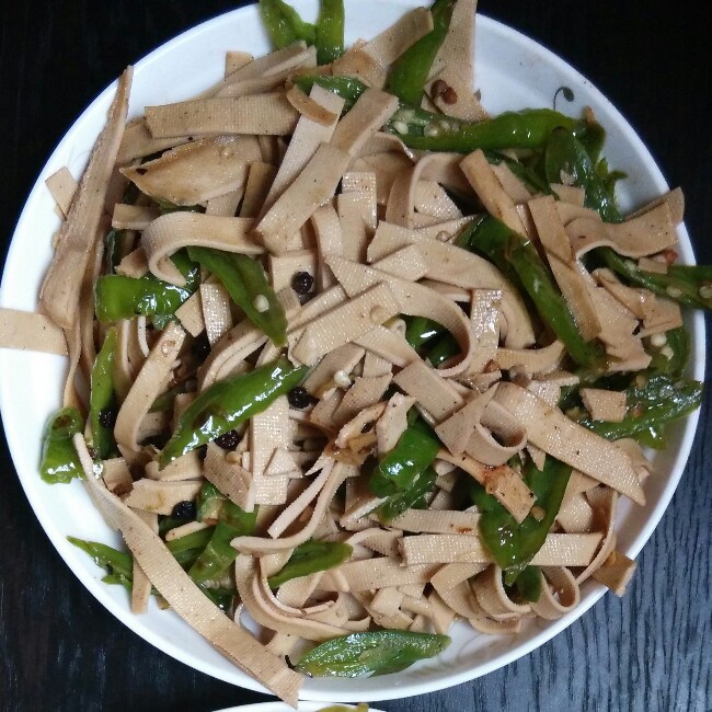 青椒炒豆腐干
