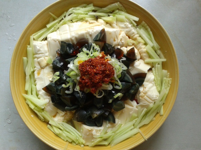 皮蛋豆腐