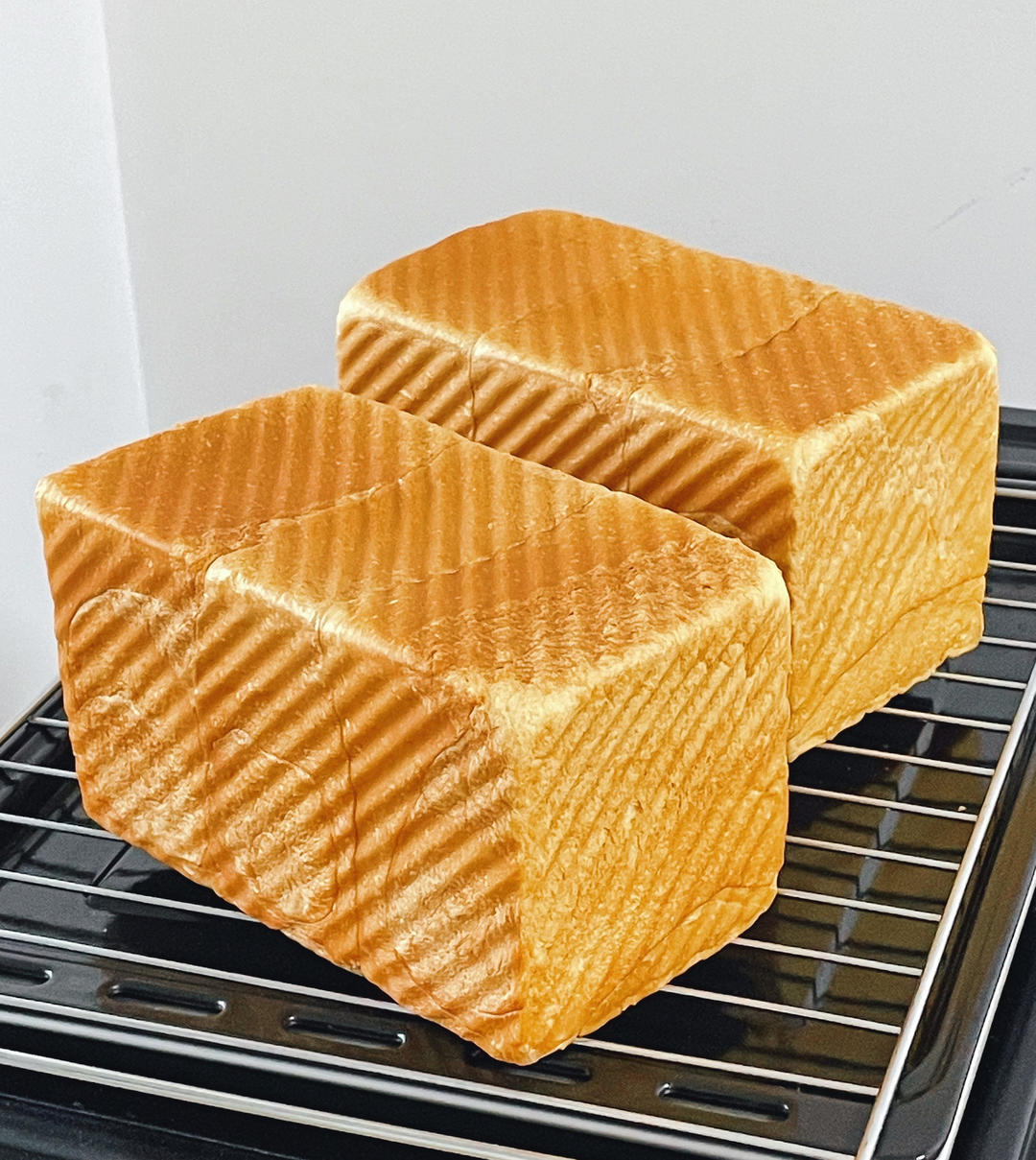 奶香纯粹的重料淡奶油吐司