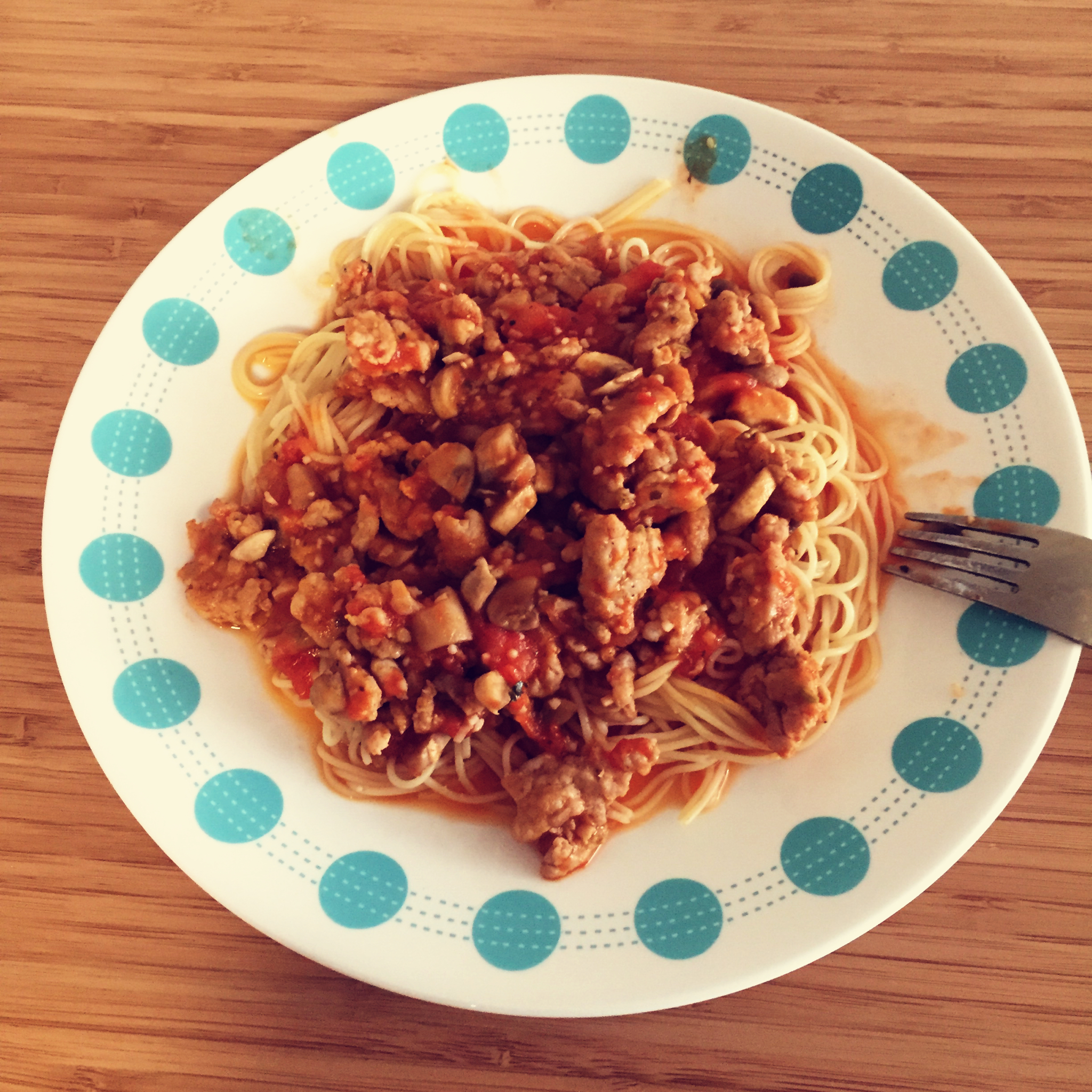 蕃茄蘑菇肉酱意大利面